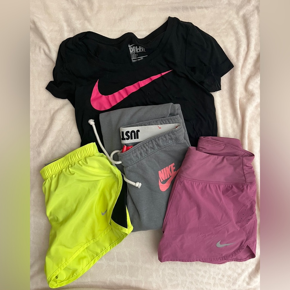 Nike Bundle, women’s size xs
